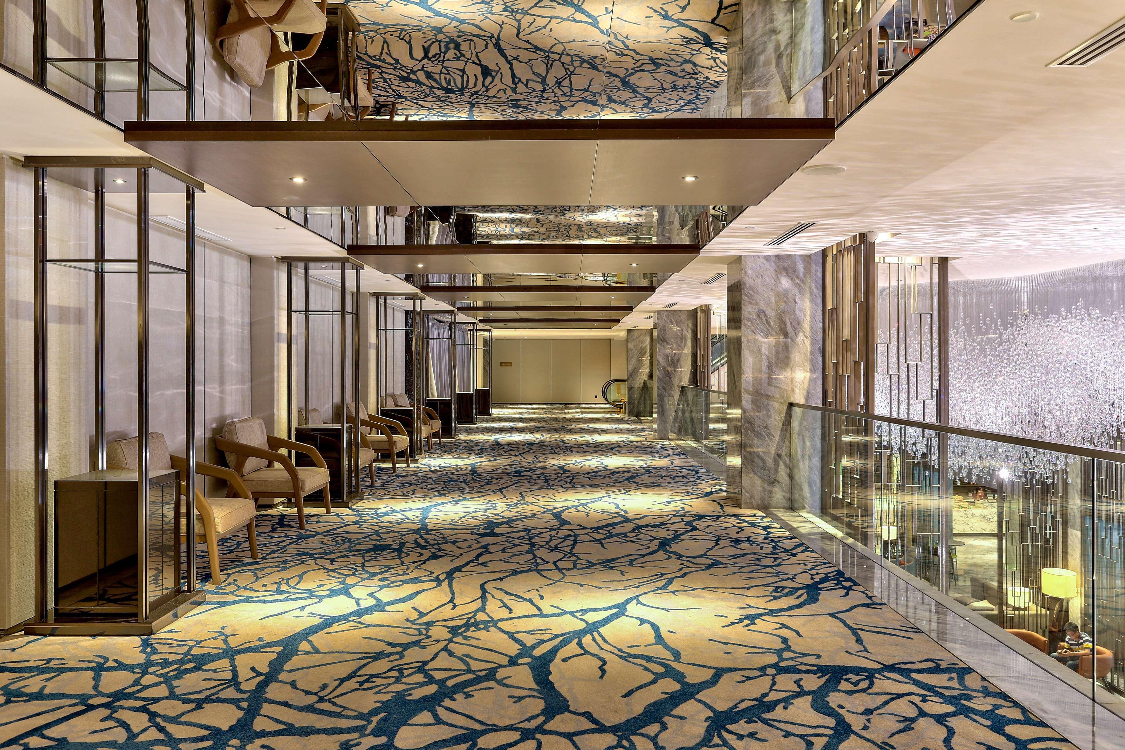 Hilton 5*