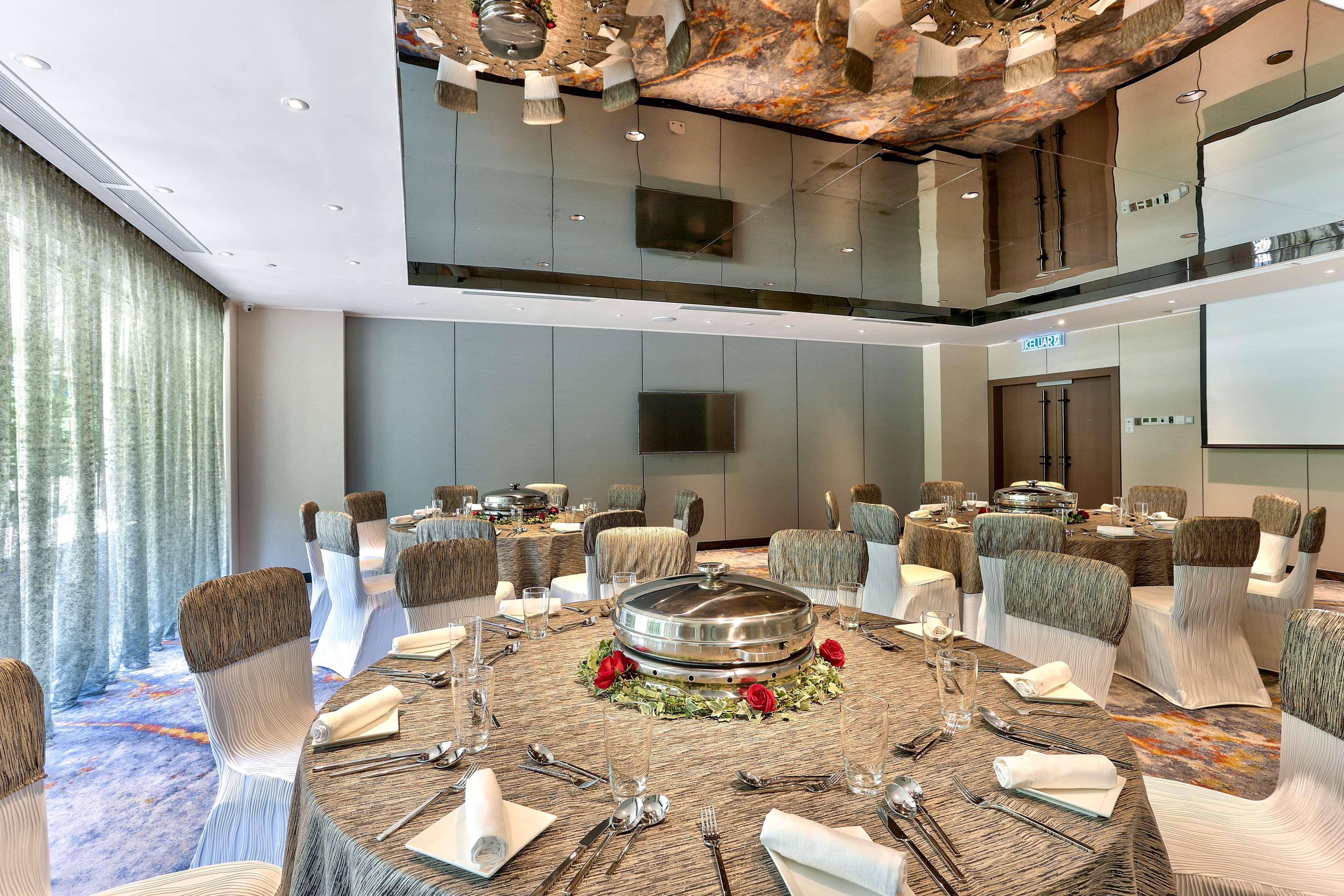 Hilton 5*