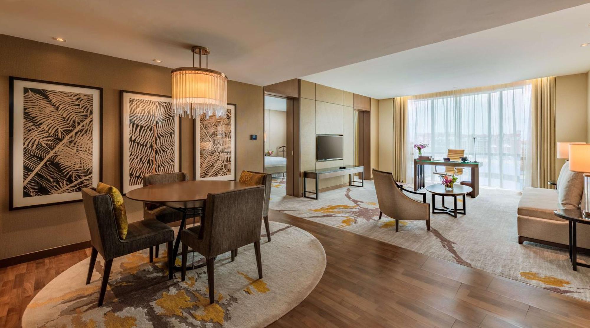 Hilton 5*
